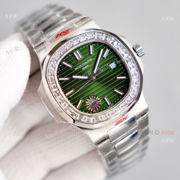 High End Replica Green Dial Patek Philippe Nautilus 5711 Diamond Bezel Swiss Cal324 Replica Watch High End Replica Green Dial Patek Philippe Nautilus 5711 Diamond Bezel Swiss Cal324 Replica Watch