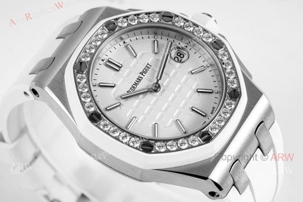 Ladies Audemars Piguet Royal Oak Offshore 37mm White Dial Quartz Watch Ref 67540sk Ladies Audemars Piguet Royal Oak Offshore 37mm White Dial Quartz Watch Ref 67540sk