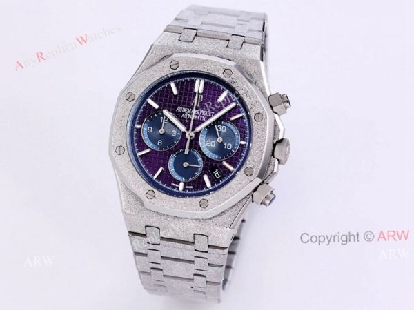 New Audemars Piguet Royal Oak Frosted Gold Chronograph Watch 41mm Black Dial Stainless Steel Bracelet Replica New Audemars Piguet Royal Oak Frosted Gold Chronograph Watch 41mm Black Dial Stainless Steel Bracelet Replica