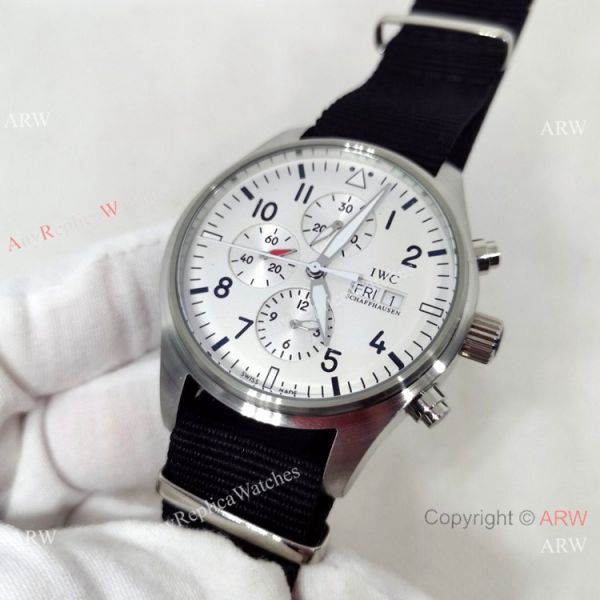 New Copy IWC Pilots 43mm Green Nylon Strap Watch Automatic New Copy IWC Pilots 43mm Green Nylon Strap Watch Automatic