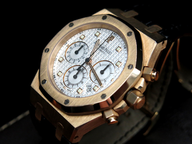 Audemars Piguet Royal oak 26022OR.OO.D088CR.01 18k Rose Gold Self Winding AUTO Audemars Piguet Royal oak 26022OR.OO.D088CR.01 18k Rose Gold Self Winding AUTO