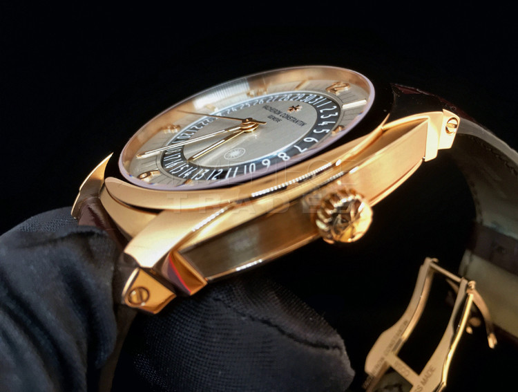 Vacheron Constantin Quai de L'Ile Date 86050/000r-i0p29 18k Rose Gold Automatic Vacheron Constantin Quai de L'Ile Date 86050/000r-i0p29 18k Rose Gold Automatic