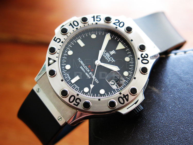 Hublot Turnlock Divers 1951.NM40.1 Stainless Steel Automatic Self Winding Hublot Turnlock Divers 1951.NM40.1 Stainless Steel Automatic Self Winding