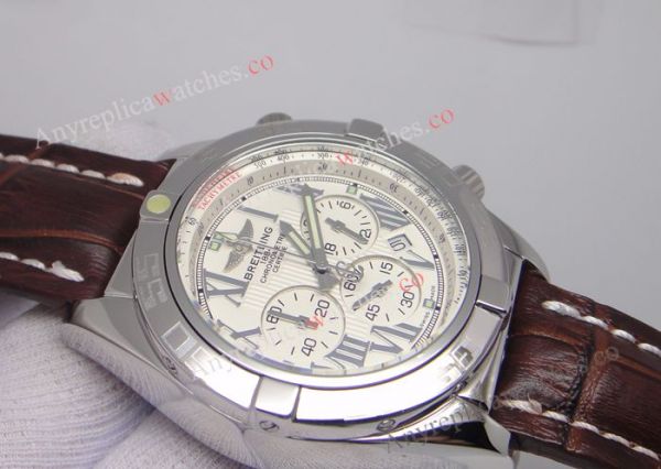 Breitling Chronomat B01 44mm White w/ Brown Leather Band Breitling Chronomat B01 44mm White w/ Brown Leather Band