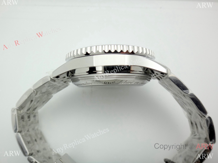SWISS GRADE Breitling Navitimer 7750 Replica Watch SS Black Sub-dials SWISS GRADE Breitling Navitimer 7750 Replica Watch SS Black Sub-dials