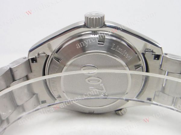 Omega Seamaster 007 Replica Quantum of Solace Stainless Steel Watch Omega Seamaster 007 Replica Quantum of Solace Stainless Steel Watch