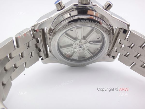 Breitling 1884 Bentley Motors White Face Replica Watch Breitling 1884 Bentley Motors White Face Replica Watch