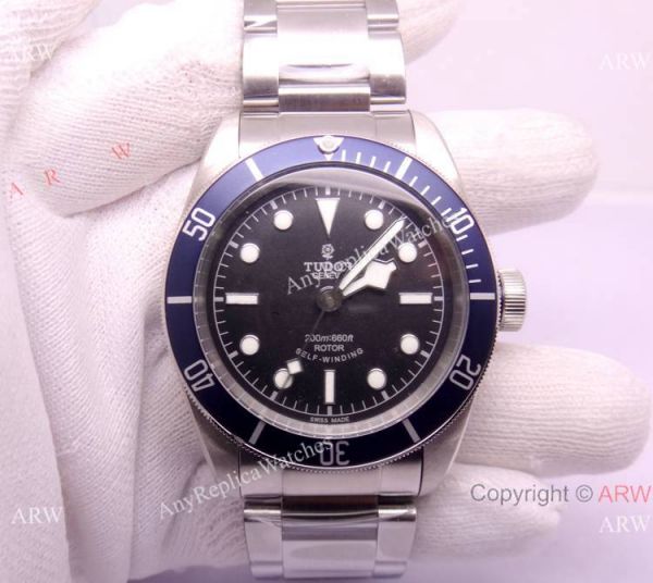 Replica Tudor Geneve Heritage black Bay Black dial / blue bezel Automatic Replica Tudor Geneve Heritage black Bay Black dial / blue bezel Automatic