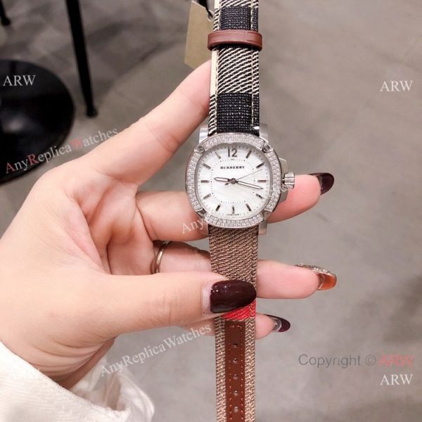 New Style Copy Burberry Lady watch Rose Gold Gray Face New Style Copy Burberry Lady watch Rose Gold Gray Face
