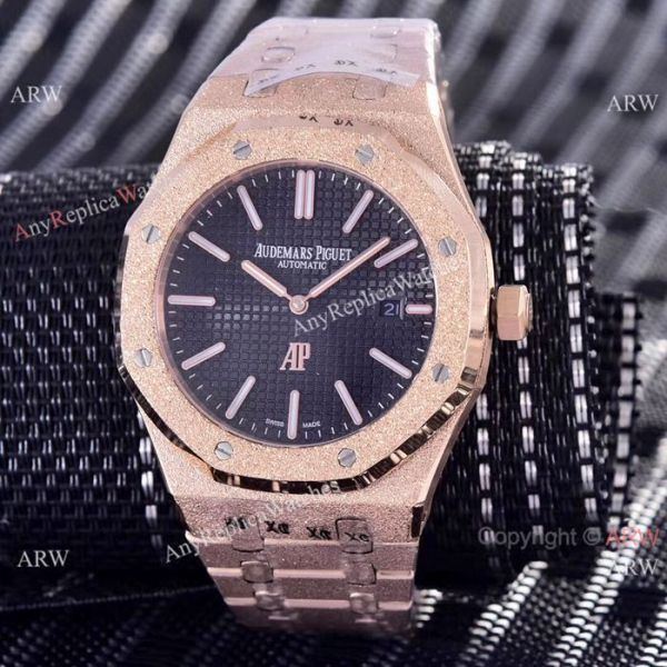 Replica Audemars Piguet Frosted Rose Gold Watch Silver Dial 41 MM Replica Audemars Piguet Frosted Rose Gold Watch Silver Dial 41 MM