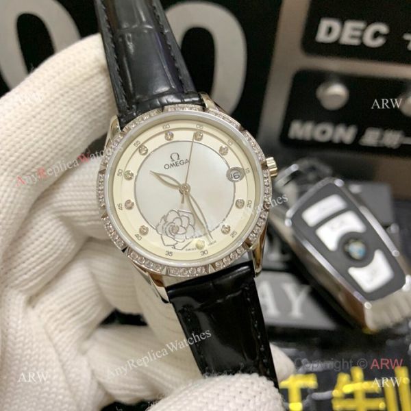 Omega Water Resistant Lady Watches Copy Gold Diamond Case Omega Water Resistant Lady Watches Copy Gold Diamond Case