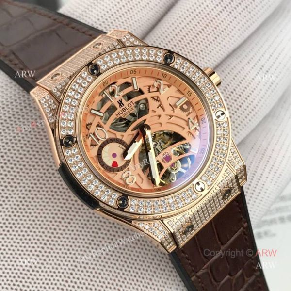 New replica Hublot Classic Fusion Rose Gold Diamond Watch Black Face New replica Hublot Classic Fusion Rose Gold Diamond Watch Black Face