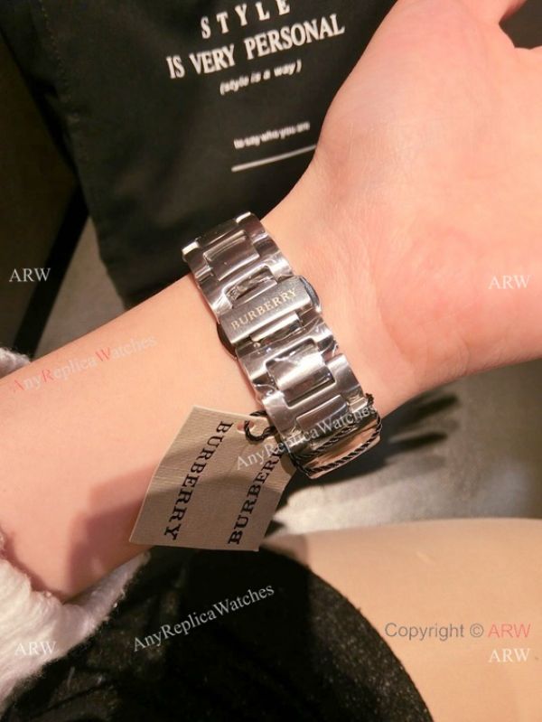 Replica Burberry Stainless Steel Black Dial Quartz Watch 34mm Women Replica Burberry Stainless Steel Black Dial Quartz Watch 34mm Women