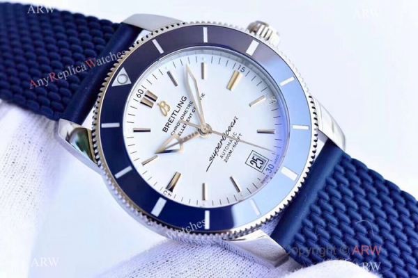 (GF) Swiss Breitling Superocean Heritage II B20 SS Blue Rubber Strap Watch (GF) Swiss Breitling Superocean Heritage II B20 SS Blue Rubber Strap Watch