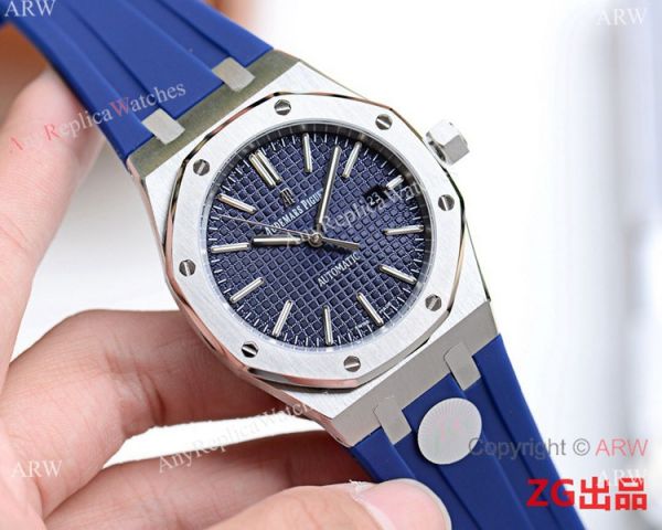 Fake Audemars Piguet Royal Oak 42mm Watch Black Dial Black Rubber Strap Fake Audemars Piguet Royal Oak 42mm Watch Black Dial Black Rubber Strap