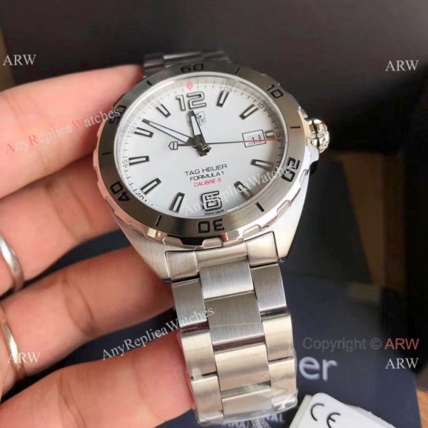 Swiss Replica Tag Heuer Formula 1 CALIBRE 5 White Dial Bracelet 2019 New Swiss Replica Tag Heuer Formula 1 CALIBRE 5 White Dial Bracelet 2019 New