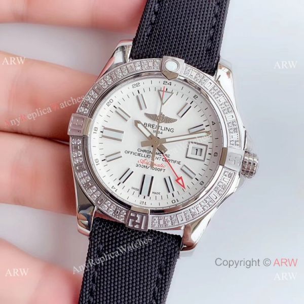 Noob V2 Breitling Avenger II GMT Swiss 2836 Watch White Face Diamond Bezel Noob V2 Breitling Avenger II GMT Swiss 2836 Watch White Face Diamond Bezel