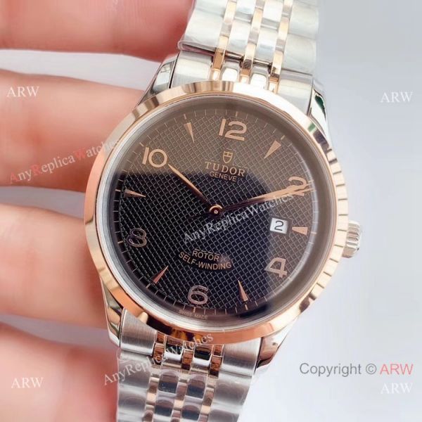 Swiss Replica Tudor 1926 ETA2824 Men Watch Black Face 2 Tone Rose Gold Swiss Replica Tudor 1926 ETA2824 Men Watch Black Face 2 Tone Rose Gold