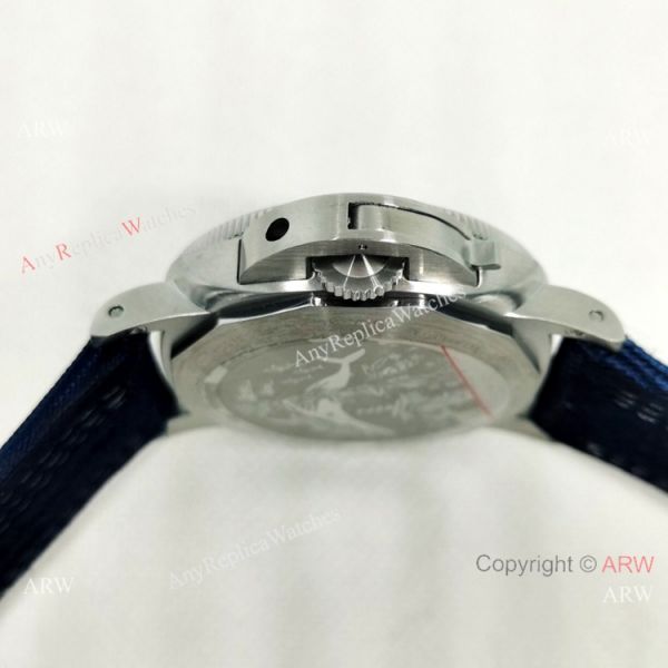 NEW! Panerai PAM985 Submersible Mike Horn Edition Blue Watch 47mm NEW! Panerai PAM985 Submersible Mike Horn Edition Blue Watch 47mm