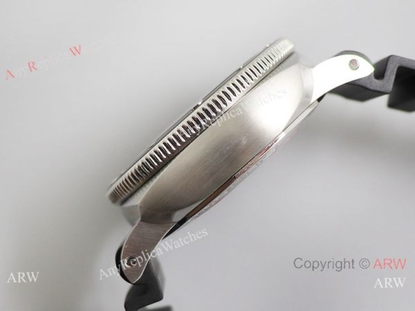 (VS)Panerai Submersible 42MM PAM00683 VS Factory Black Bezel Watch Medium Size (VS)Panerai Submersible 42MM PAM00683 VS Factory Black Bezel Watch Medium Size