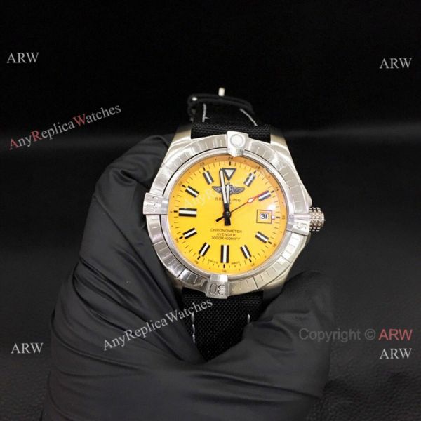 Breitling Avenger II Seawolf Watch Stianless Steel and Yellow Face Breitling Avenger II Seawolf Watch Stianless Steel and Yellow Face