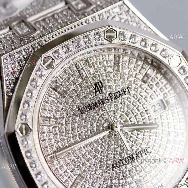 Best 41mm Silver Audemars Piguet Royal Oak Iced Out Replica Watches AP 15400 Best 41mm Silver Audemars Piguet Royal Oak Iced Out Replica Watches AP 15400