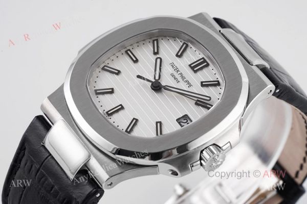 Swiss Replica Patek Philippe Nautilus Stainless Steel White Dial Watch Swiss 324 movement Swiss Replica Patek Philippe Nautilus Stainless Steel White Dial Watch Swiss 324 movement