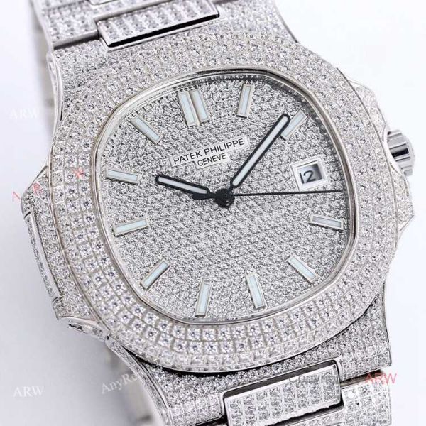 Patek Philippe Bust Down Nautilus 5719 Replica Watches 40mm Patek Philippe Bust Down Nautilus 5719 Replica Watches 40mm