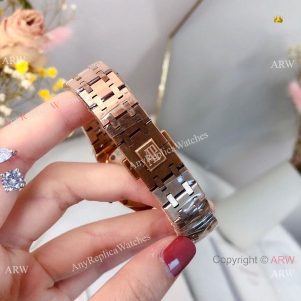 Best Copy Audemars Piguet Royal Oak Two Tone Watch 33mm Women Best Copy Audemars Piguet Royal Oak Two Tone Watch 33mm Women