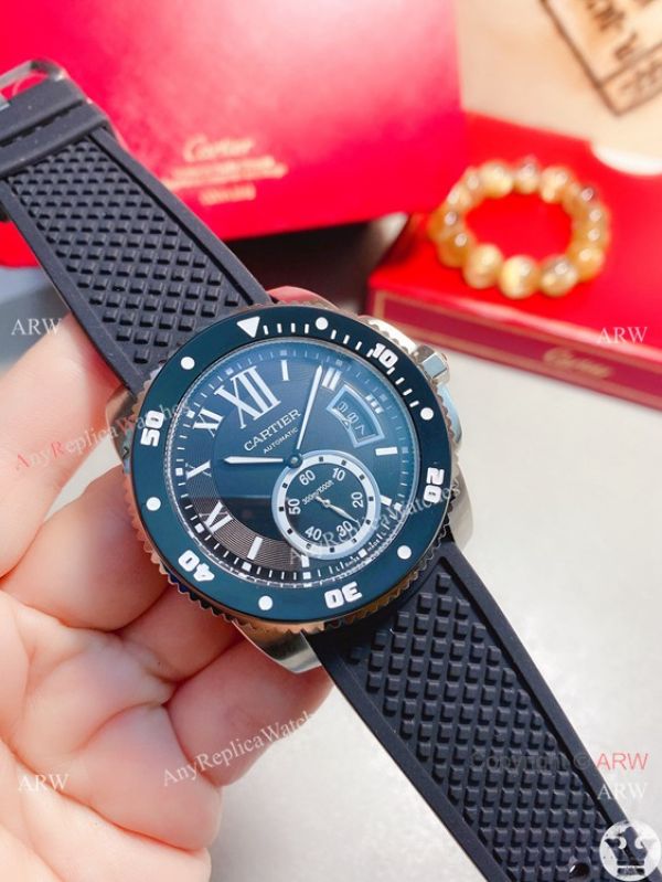 New! Replica Cartier Calibre de Quartz Watches Black Dial Rose Gold New! Replica Cartier Calibre de Quartz Watches Black Dial Rose Gold