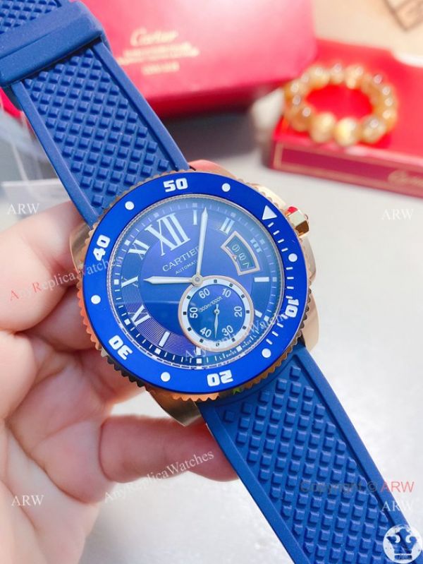 New! Replica Cartier Calibre de Quartz Watches Rose Gold Blue Bezel New! Replica Cartier Calibre de Quartz Watches Rose Gold Blue Bezel