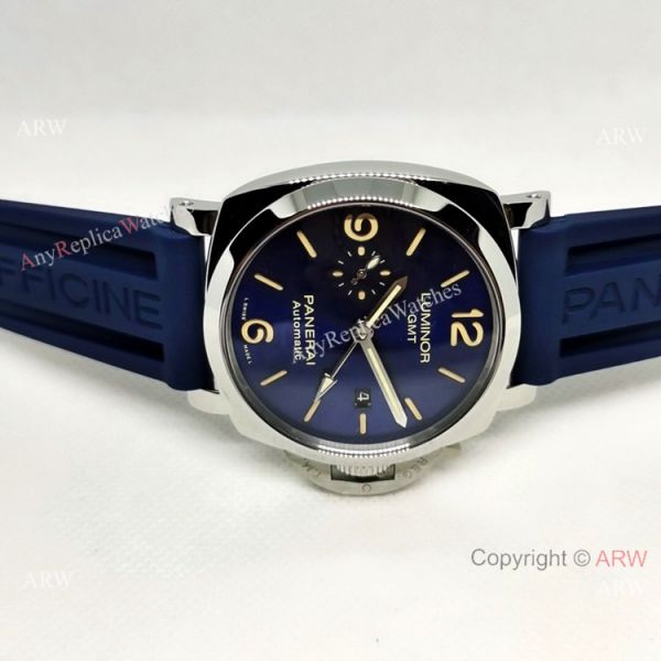 New arrival Panerai Luminor GMT PAM 01033 Blue Rubber Strap Watch New arrival Panerai Luminor GMT PAM 01033 Blue Rubber Strap Watch