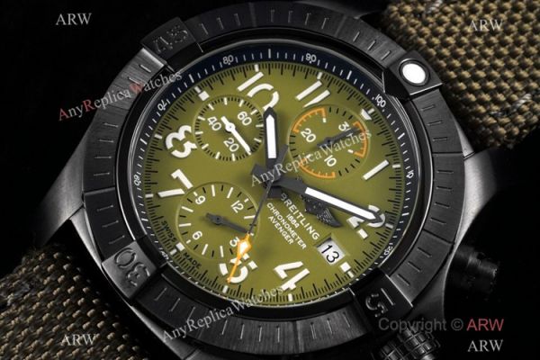 Swiss Grade Clone Breitling Super Avenger II 7750 Watch Black Steel and Green Swiss Grade Clone Breitling Super Avenger II 7750 Watch Black Steel and Green