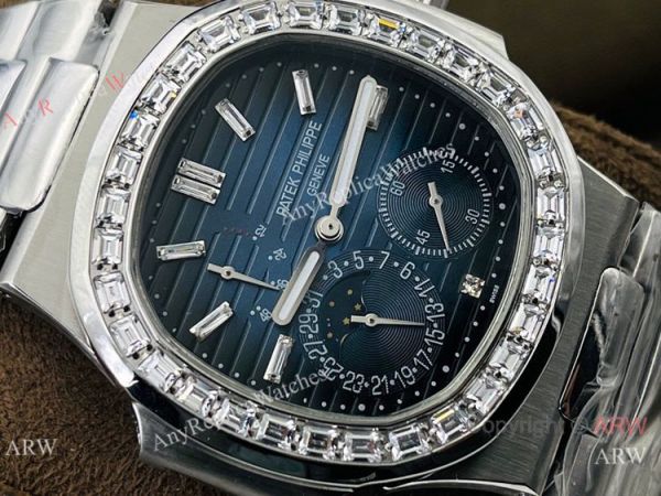 (PF Factory) Swiss AAA Replica Patek Philippe Nautilus Moon phase Watch Stainless Steel (PF Factory) Swiss AAA Replica Patek Philippe Nautilus Moon phase Watch Stainless Steel