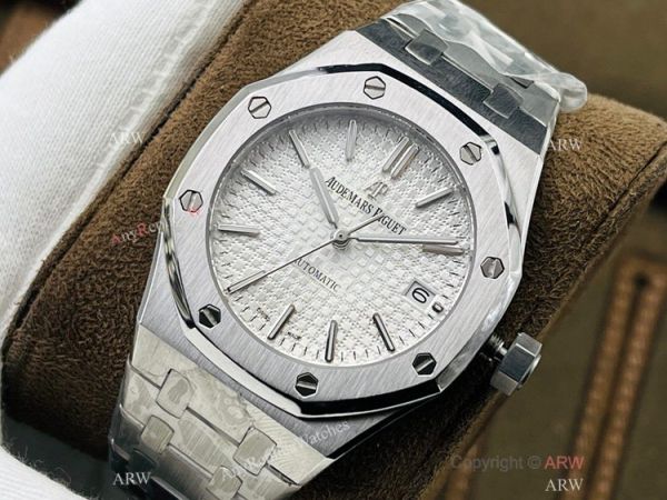 TWS factory V3 Version Swiss Audemars Piguet Royal Oak Cal.3120 Silver Dial Watch 37mm TWS factory V3 Version Swiss Audemars Piguet Royal Oak Cal.3120 Silver Dial Watch 37mm