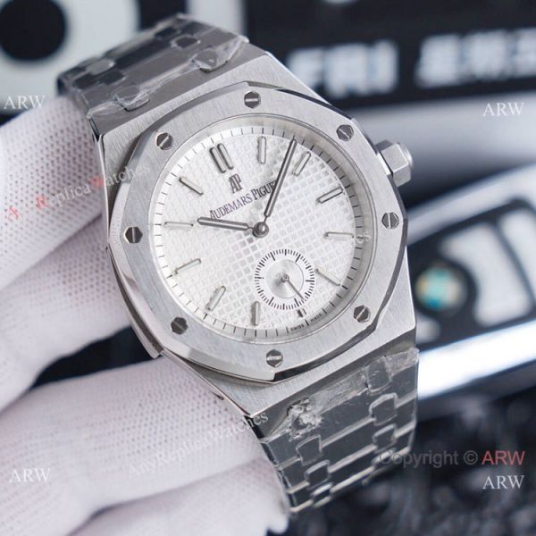 New Audemars Piguet 1252 Royal Oak Replica Watch Blue Dial Stainless Steel 42mm New Audemars Piguet 1252 Royal Oak Replica Watch Blue Dial Stainless Steel 42mm