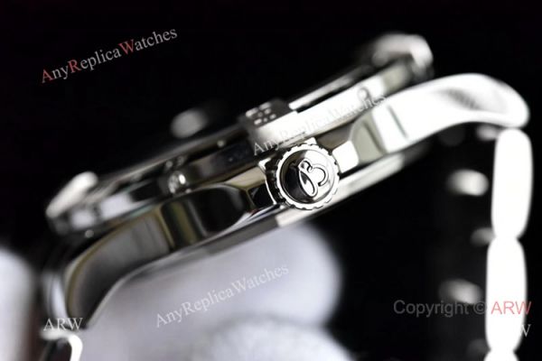 GF Factory Swiss Breitling Avenger II GMT GF 2836 Movement Watch Stainless Steel GF Factory Swiss Breitling Avenger II GMT GF 2836 Movement Watch Stainless Steel