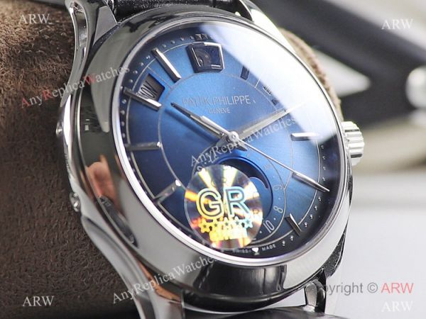 GR factory V2 Patek Philippe Geneve Moonphase 5205g Ss Blue Face Watch GR factory V2 Patek Philippe Geneve Moonphase 5205g Ss Blue Face Watch