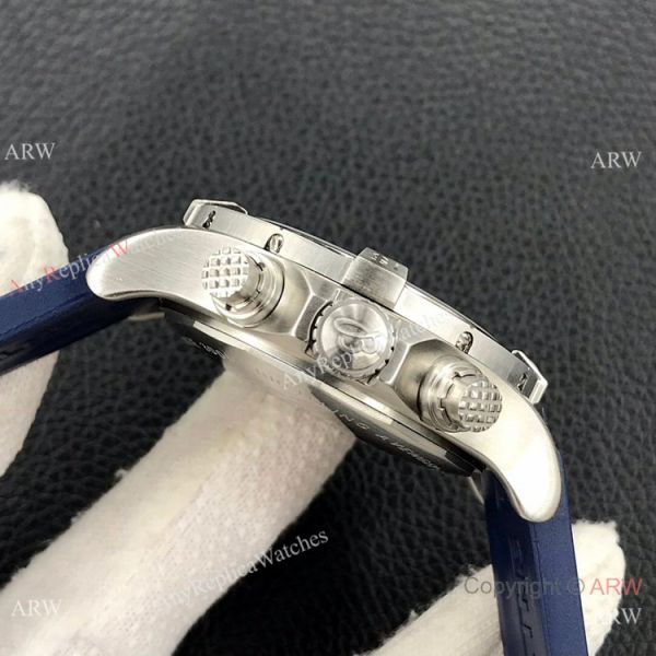 Grade AAA Clone Breitling Avenger Chronograph 43 A7750 Watch Blue Rubber Band Grade AAA Clone Breitling Avenger Chronograph 43 A7750 Watch Blue Rubber Band