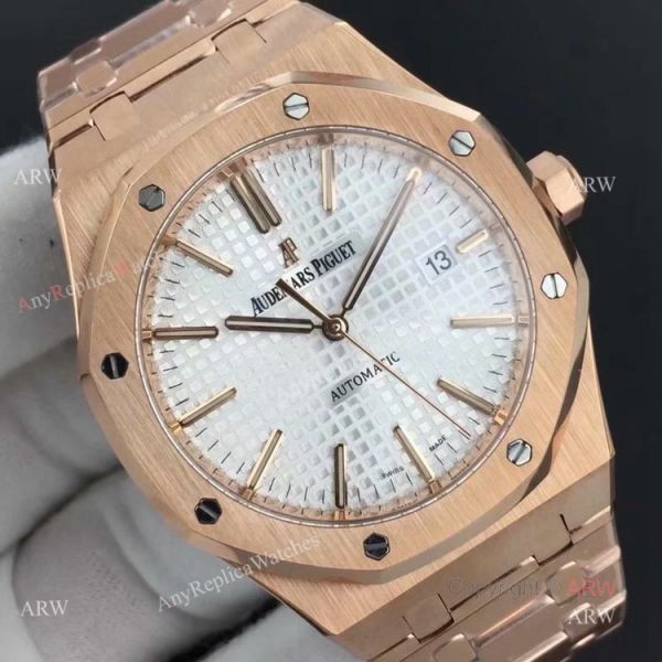 BF Swiss Replica AP 15400 Audemars Piguet Royal Oak Rose Gold Silver Dial Watch BF Swiss Replica AP 15400 Audemars Piguet Royal Oak Rose Gold Silver Dial Watch
