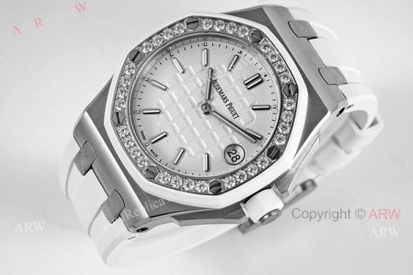 Ladies Audemars Piguet Royal Oak Offshore 37mm White Dial Quartz Watch Ref 67540sk Ladies Audemars Piguet Royal Oak Offshore 37mm White Dial Quartz Watch Ref 67540sk