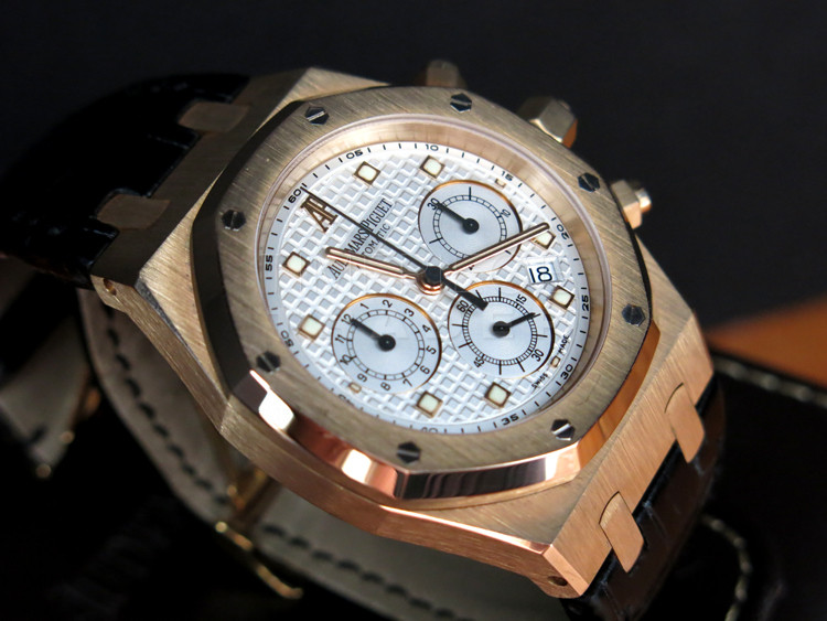 Audemars Piguet Royal oak 26022OR.OO.D088CR.01 18k Rose Gold Self Winding AUTO Audemars Piguet Royal oak 26022OR.OO.D088CR.01 18k Rose Gold Self Winding AUTO