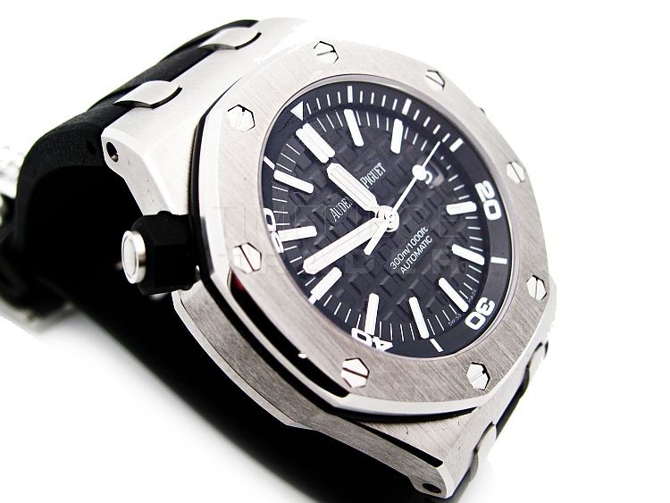 Audemars Piguet Royal Oak Offshore 15703ST.OO.A002CA.01 Stainless Steel Automatic Audemars Piguet Royal Oak Offshore 15703ST.OO.A002CA.01 Stainless Steel Automatic