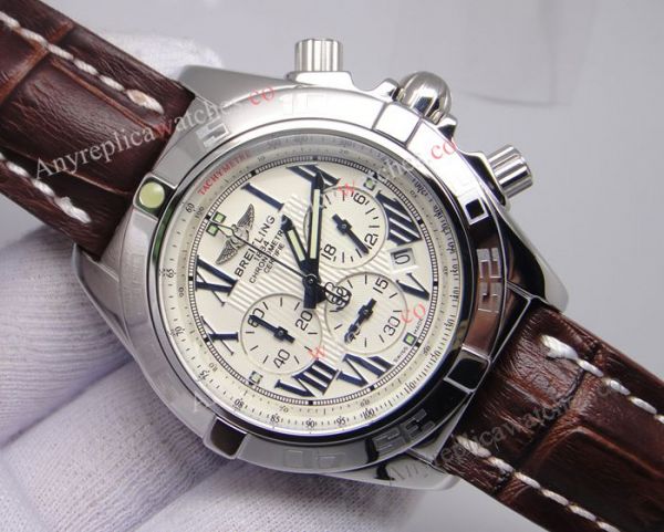 Breitling Chronomat B01 44mm White w/ Brown Leather Band Breitling Chronomat B01 44mm White w/ Brown Leather Band
