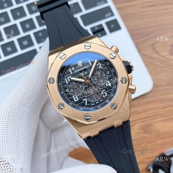 Fake Audemars Piguet Royal Oak Offshore WhiteBlack Dial Watches Fake Audemars Piguet Royal Oak Offshore WhiteBlack Dial Watches