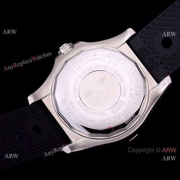 Breitling Avenger II Seawolf Black Dial Black Rubber Band Watch 44mm Breitling Avenger II Seawolf Black Dial Black Rubber Band Watch 44mm