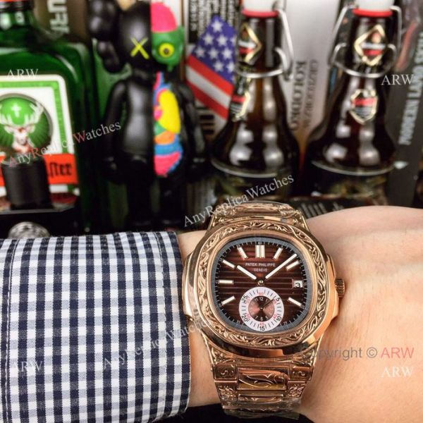 New Copy Patek Philippe Engraving Nautilus Rose Gold Dial Men Wristwatch New Copy Patek Philippe Engraving Nautilus Rose Gold Dial Men Wristwatch