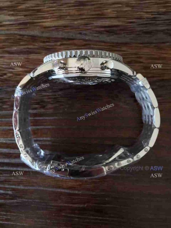 Swiss Copy Breitling Navitimer World Watch Stainless Steel White Chronograph Swiss Copy Breitling Navitimer World Watch Stainless Steel White Chronograph
