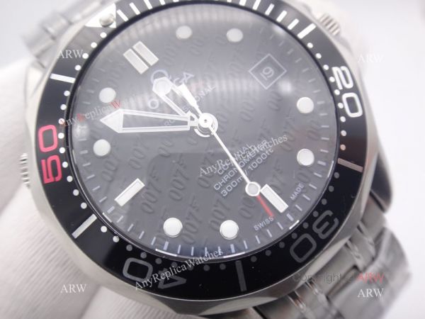 AAA Grade Omega Seamaster 007 Replica Watch Stainless Steel Black Bezel AAA Grade Omega Seamaster 007 Replica Watch Stainless Steel Black Bezel
