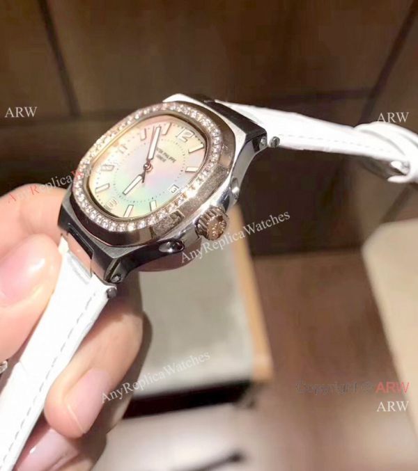 Patek Philippe Nautilus Womens Diamond watch White MOP Face Patek Philippe Nautilus Womens Diamond watch White MOP Face
